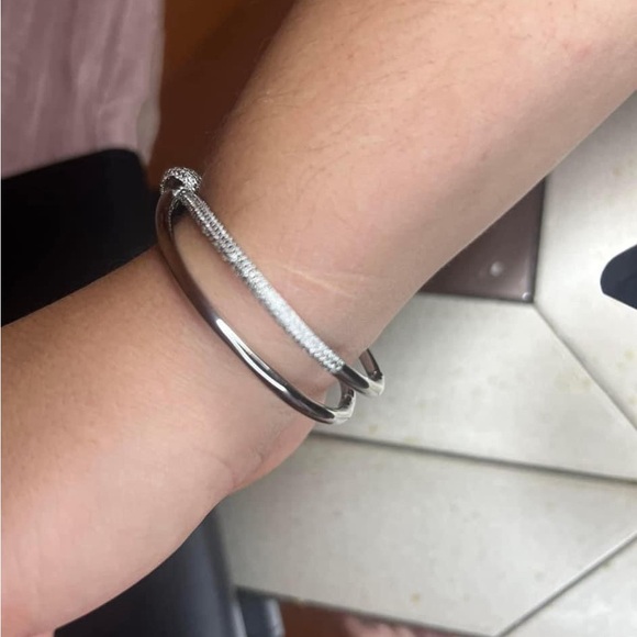 STUNNING SILVER TIFFANY-INSPIRED BRACELETš - Picture 3 of 5